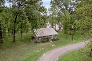 318 Timberline Dr, Trinity, TX 75862 - Photo 4