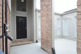 2023 Woodland Springs St, Houston, TX 77077 - Photo 6