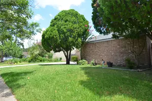 2023 Woodland Springs St, Houston, TX 77077 - Photo 2