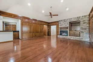 1723 Hidden Villas Dr, Kingwood, TX 77339 - Photo 6
