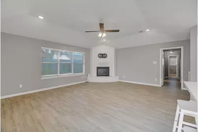 10006 Barmont Drive, La Porte, TX 77571 - Photo 18