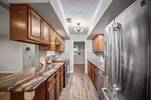 2411 Orange St, Waller, TX 77484 - Photo 10