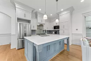 426 Marshall St, Houston, TX 77006 - Photo 18