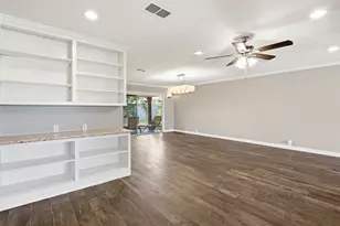 1205 Marine Dr, Galveston, TX 77550 - Photo 12