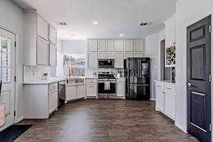 7034 Maidstone Dr, Pasadena, TX 77505 - Photo 4