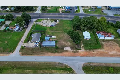 1301 N San Jacinto Avenue, Cleveland, TX 77327 - Photo 24