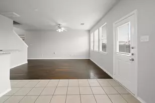 13107 Peppergate Ln, Houston, TX 77044 - Photo 4