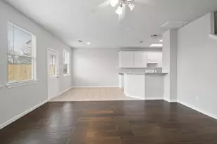 13107 Peppergate Ln, Houston, TX 77044 - Photo 6