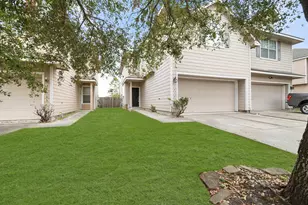 13107 Peppergate Ln, Houston, TX 77044 - Photo 2