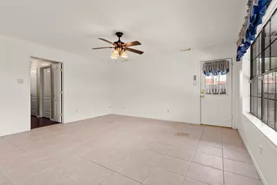 2415 Parkwood Lane, Sugar Land, TX 77479 - Photo 14