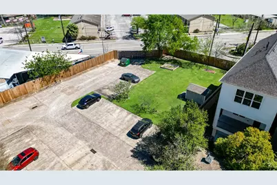4501 N Main Street, Houston, TX 77009 - Photo 8