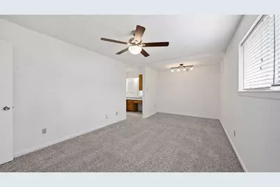 10111 Stonemont Road, La Porte, TX 77571 - Photo 12