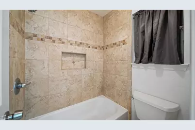10111 Stonemont Road, La Porte, TX 77571 - Photo 14