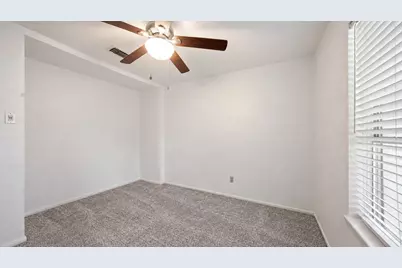 10111 Stonemont Road, La Porte, TX 77571 - Photo 16