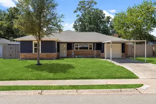 1802 Turnpike Rd, Houston, TX 77008 - Photo 1