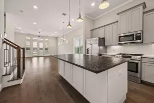 5912 E Post Oak Ln, Houston, TX 77055 - Photo 8