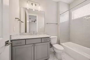 5912 E Post Oak Ln, Houston, TX 77055 - Photo 20