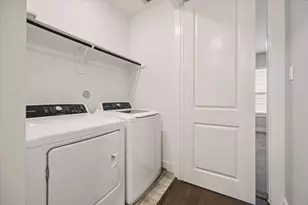 5912 E Post Oak Ln, Houston, TX 77055 - Photo 18