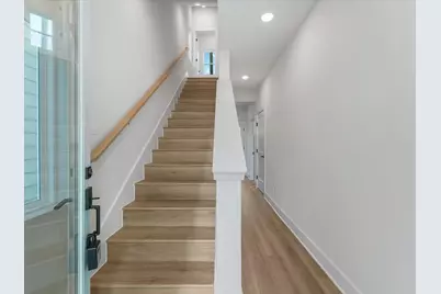 4709 Thornton Villas Lane, Houston, TX 77018 - Photo 6