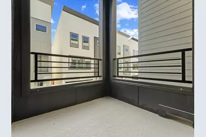 4709 Thornton Villas Lane, Houston, TX 77018 - Photo 18