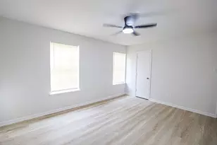 915 N Oak Dr, Houston, TX 77073 - Photo 32