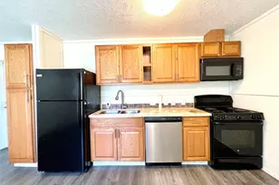 71 Woodrow St, Coldspring, TX 77331 - Photo 2