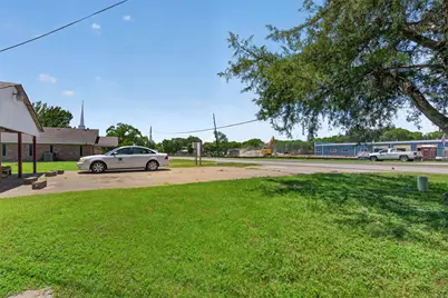611 Florida Street, Navasota, TX 77868 - Photo 8