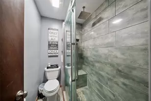 242 Magnolia Dr, Onalaska, TX 77360 - Photo 16