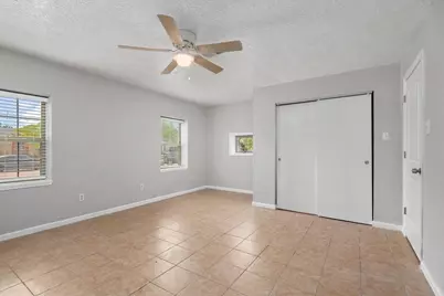 112 Grantham Road, Baytown, TX 77521 - Photo 20