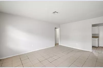 7918 Jutland Road, Houston, TX 77033 - Photo 6