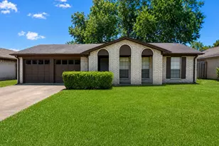 8918 Indian River Dr, Houston, TX 77088 - Photo 2