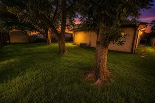 8918 Indian River Dr, Houston, TX 77088 - Photo 4