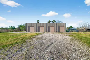 5901 Cr-675, Rosharon, TX 77583 - Photo 2