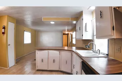 251 Oakdale Drive, Huntsville, TX 77320 - Photo 12