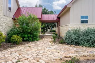 529 Vis Rdg Dr, Round Mountain, TX 78663 - Photo 6