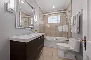 200 E 26th St, Houston, TX 77008 - Photo 12