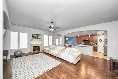 13806 Brighton Park Drive, Houston, TX 77044 - Photo 4