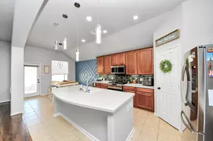 13806 Brighton Park Dr, Houston, TX 77044 - Photo 10