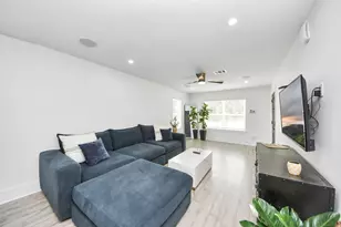 7003 Darien St, Houston, TX 77028 - Photo 10