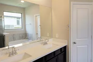 523 Timber Voyage Ct, Conroe, TX 77304 - Photo 10