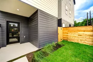3404 Rawley St, Houston, TX 77020 - Photo 2
