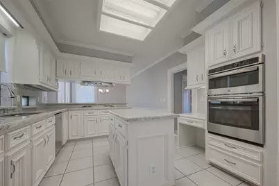 15714 Sylvan Lake Drive, Houston, TX 77062 - Photo 18