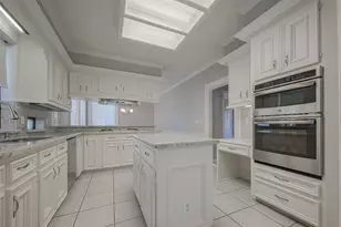 15714 Sylvan Lake Dr, Houston, TX 77062 - Photo 18