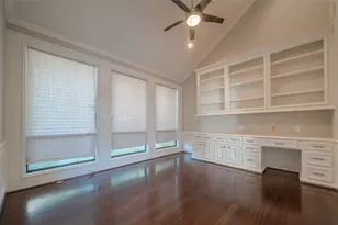 15714 Sylvan Lake Dr, Houston, TX 77062 - Photo 22