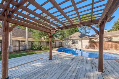 15714 Sylvan Lake Drive, Houston, TX 77062 - Photo 48