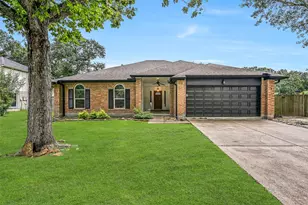 1909 Lavaca St, Friendswood, TX 77546 - Photo 1