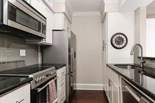 3402 Garrott St, Houston, TX 77006 - Photo 12
