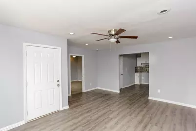 5317 Tarawa Road, Houston, TX 77033 - Photo 12