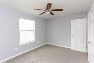 5317 Tarawa Rd, Houston, TX 77033 - Photo 22
