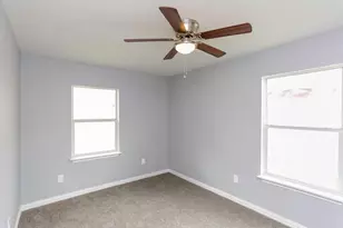5317 Tarawa Rd, Houston, TX 77033 - Photo 20